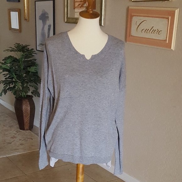JOSIE -‎ Gray Split Back Merino Wool Blend Sweater - Picture 2 of 5